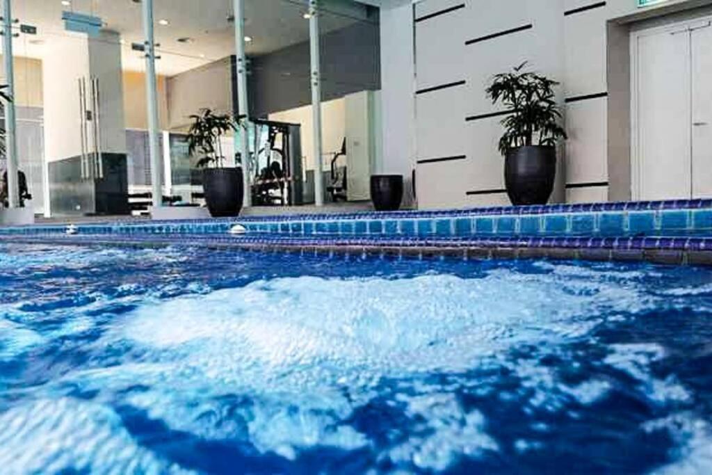 Binjai8 Klcc @ By Shahjalal Suites Куала Лумпур Екстериор снимка